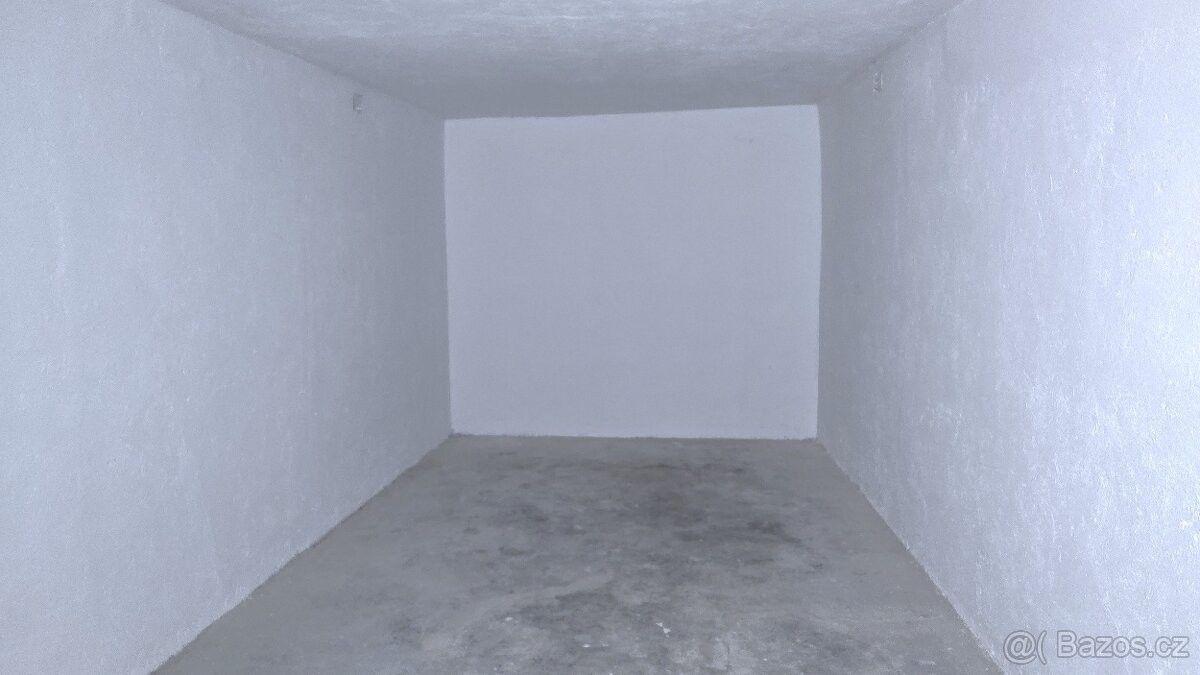 Garáže, Most, 434 01