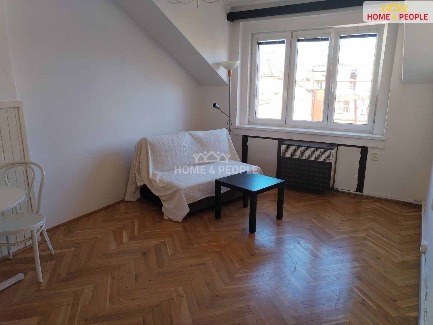 2+1, Biskupcova, Praha, 50 m² - 1
