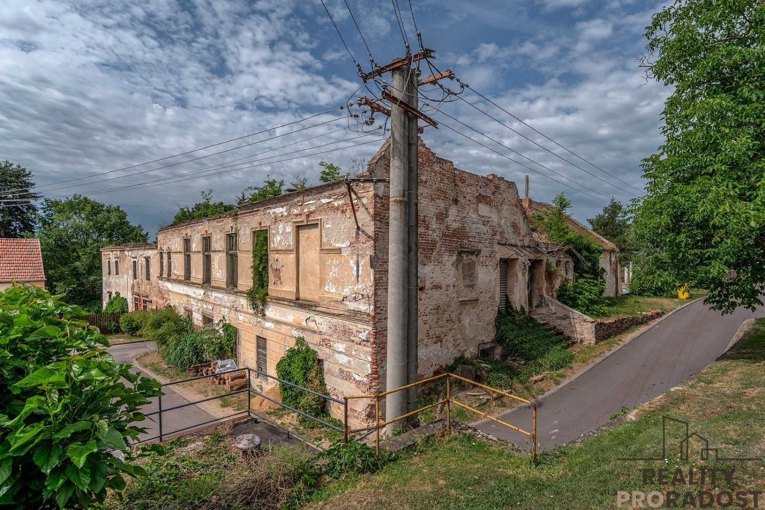 Komerční nemovitost · 1 100 m² · Tasovice, okres Znojmo - 4