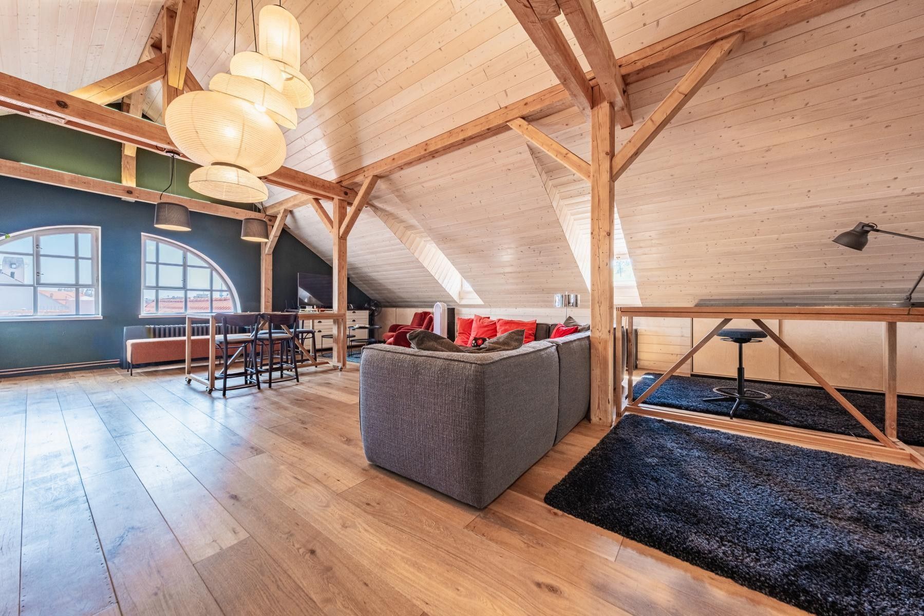 3+kk, Vlašská, Praha, 145 m² - 1