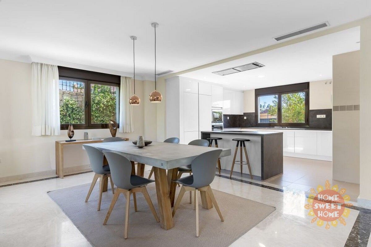 Prodej rodinný dům - Estepona, Málaga, Španělsko, 230 m² - 5