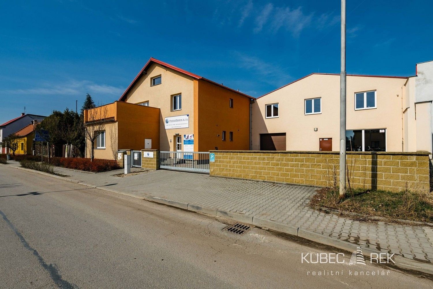 Sklad, 761 m²