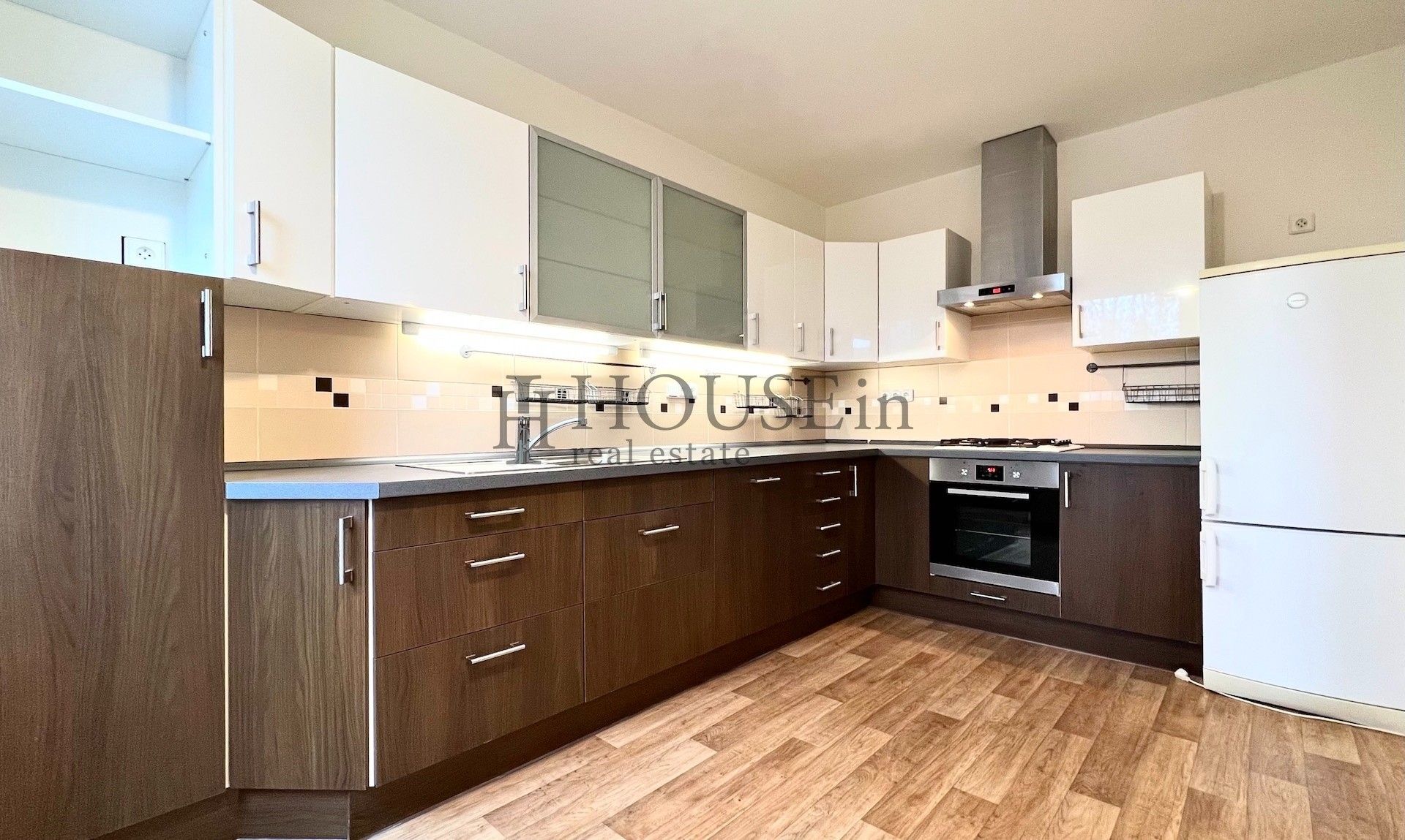 3+1, Vlčkova, Praha, 81 m²