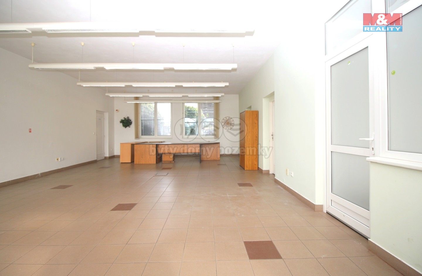 Prodej kancelář - Vážní, Hradec Králové, 290 m²