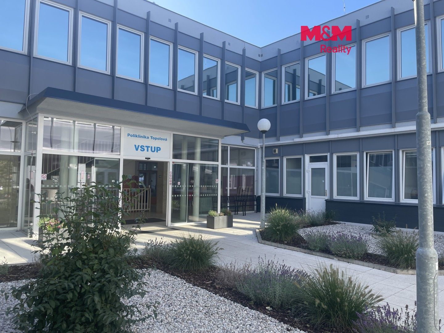 Obchodní prostory, Topolová, Most, 48 m² - 1