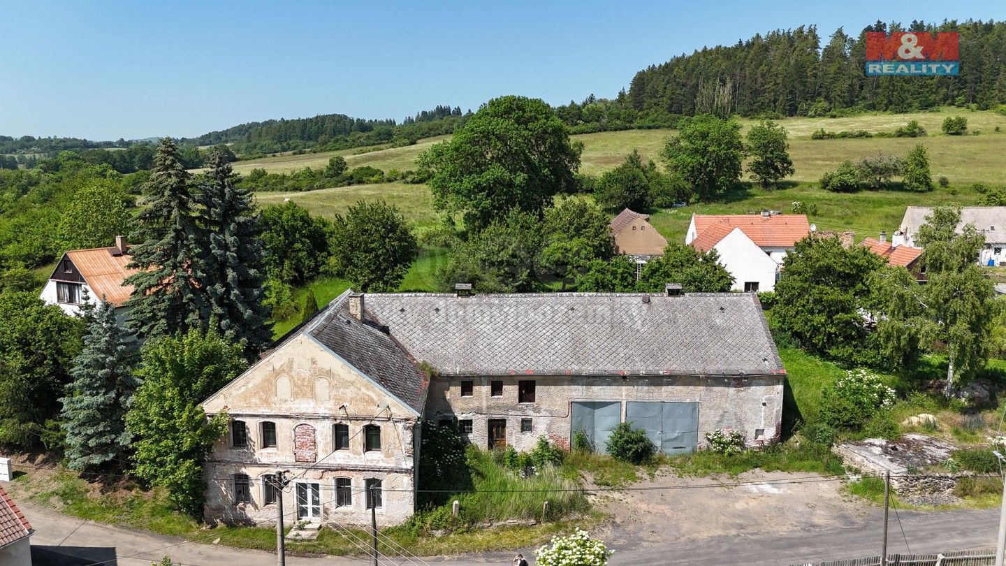 Rodinné domy, Budov, Verušičky, 593 m²