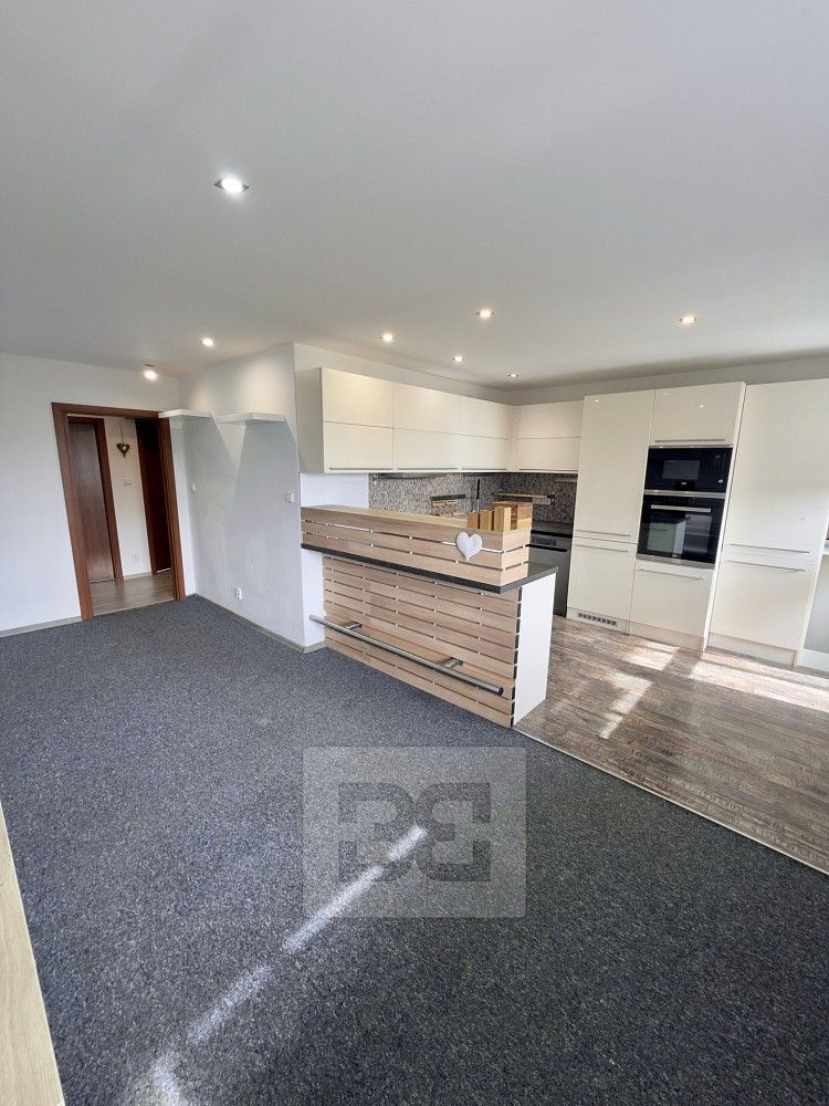 Pronájem byt 3+kk - Italská, Kladno - Kročehlavy, 61 m² - 5