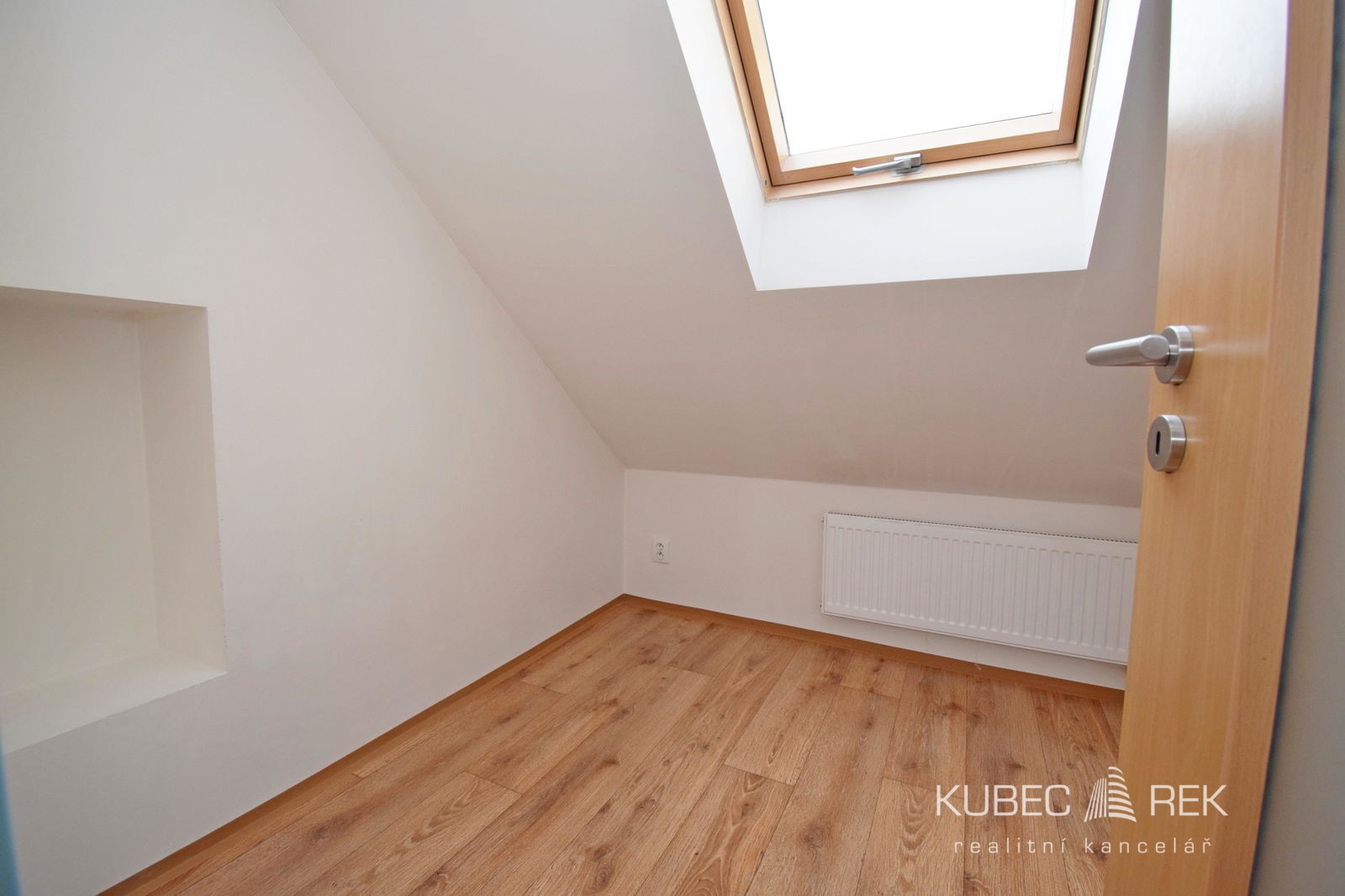 Byt 2+kk · 76 m² · Zbyňkova 751, Tábor - 3