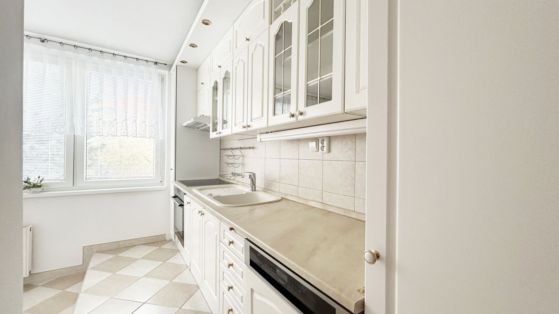 Pronájem byt 3+1 - Machatého, Praha - Hlubočepy, 69 m² - 5