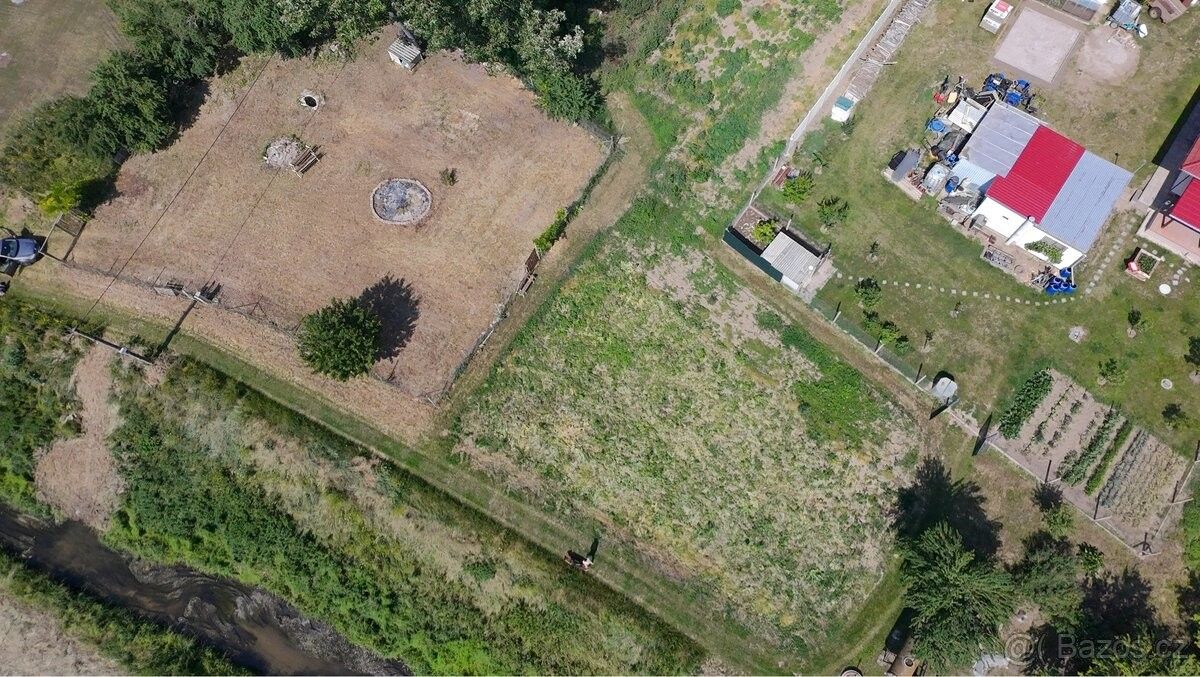 Zahrady, Znojmo, 669 02