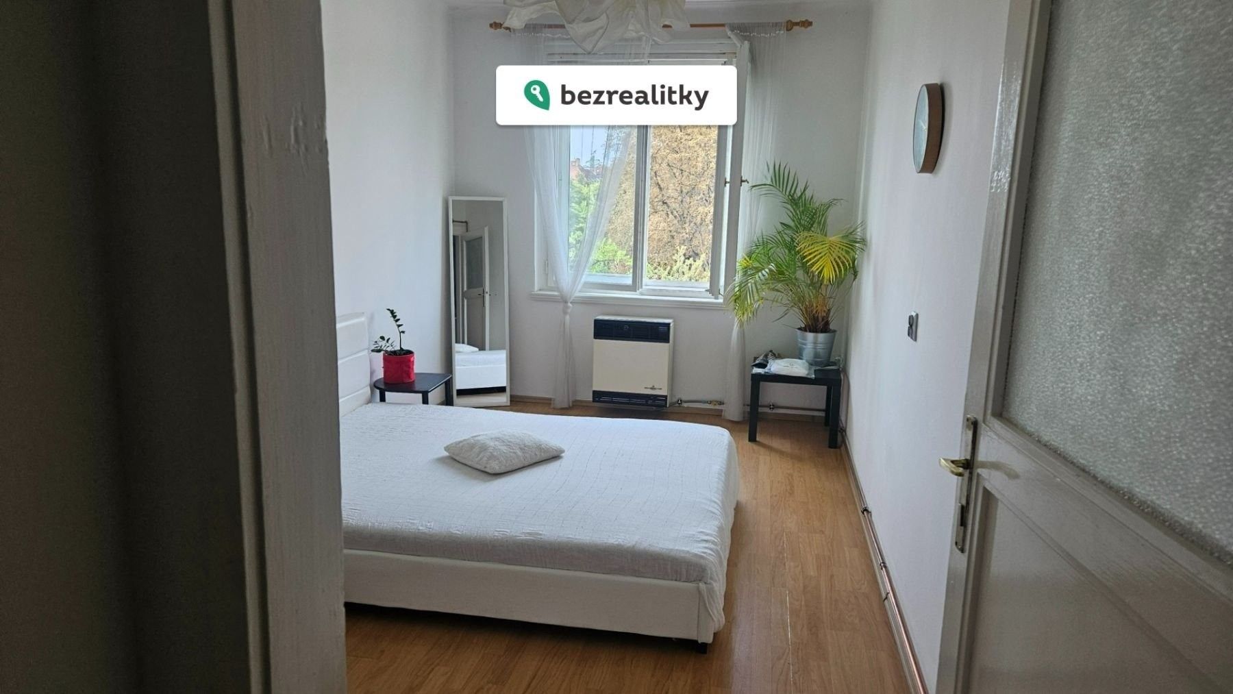 2+1, Šrobárova, Praha, 49 m²