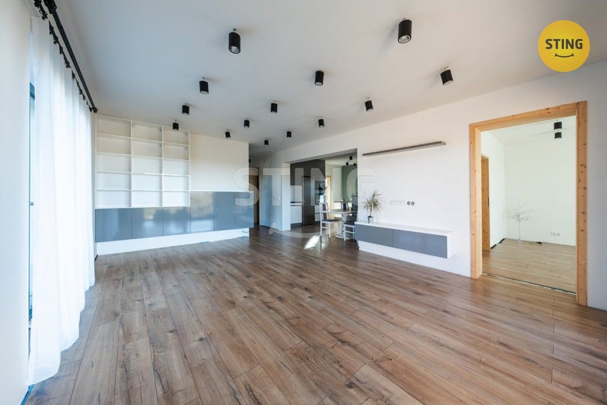 Prodej rodinný dům - Krásensko, 183 m²