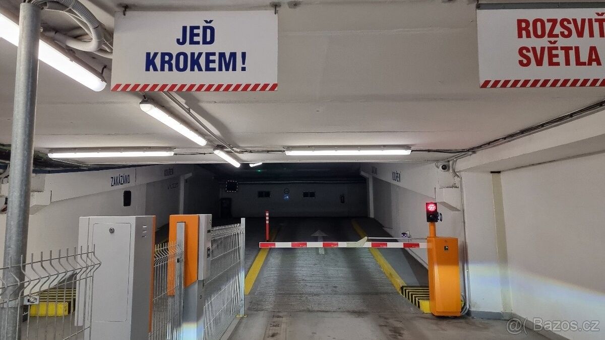Prodej garáž - Praha, 140 00