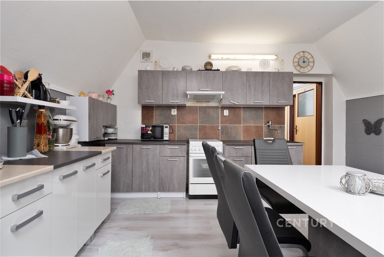 Prodej byt 3+1 - Jeremenkova 653, Šumperk, 133 m² - 2