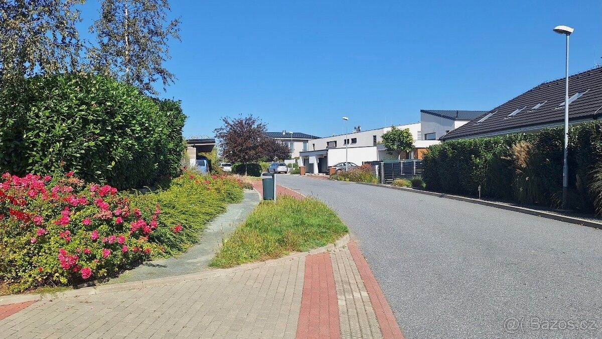 Pozemky pro bydlení, Hrušovany u Brna, 664 62