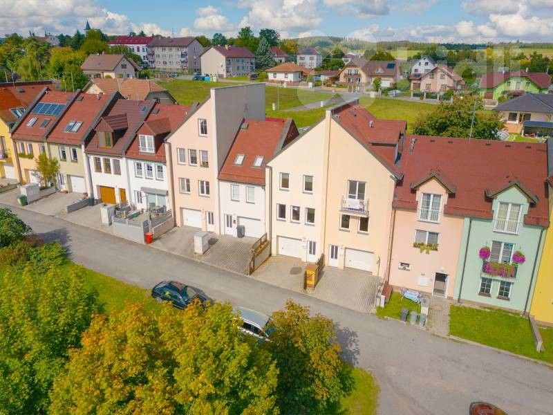 Rodinné domy, Borotín, 152 m²