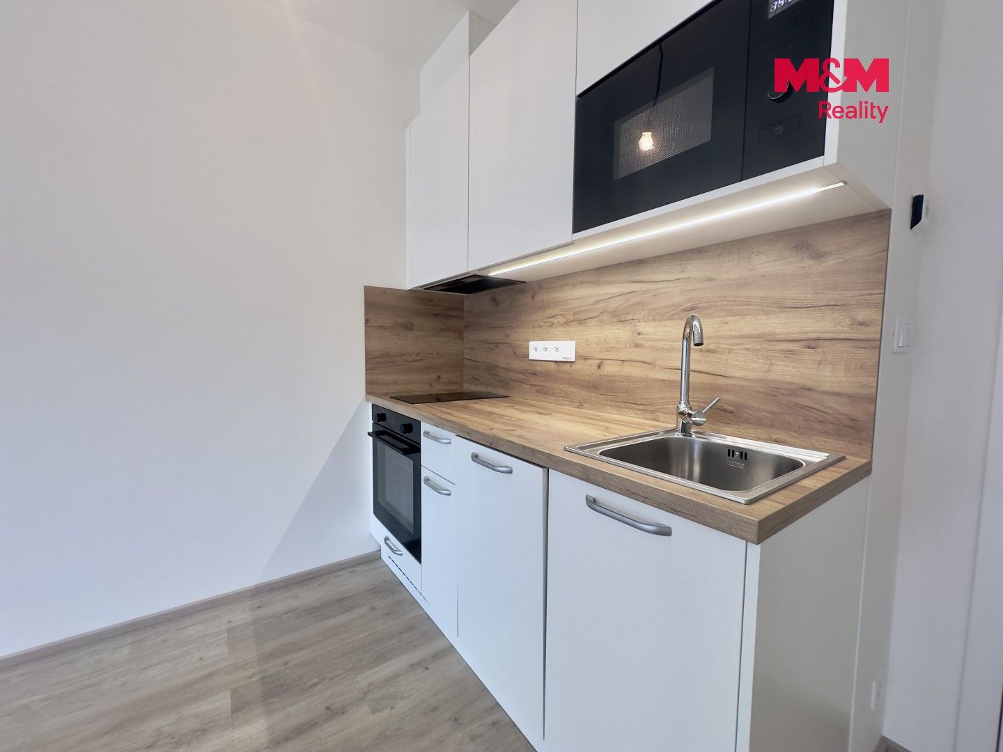 Byt 1+kk · 34 m² · Háje, Praha - 4
