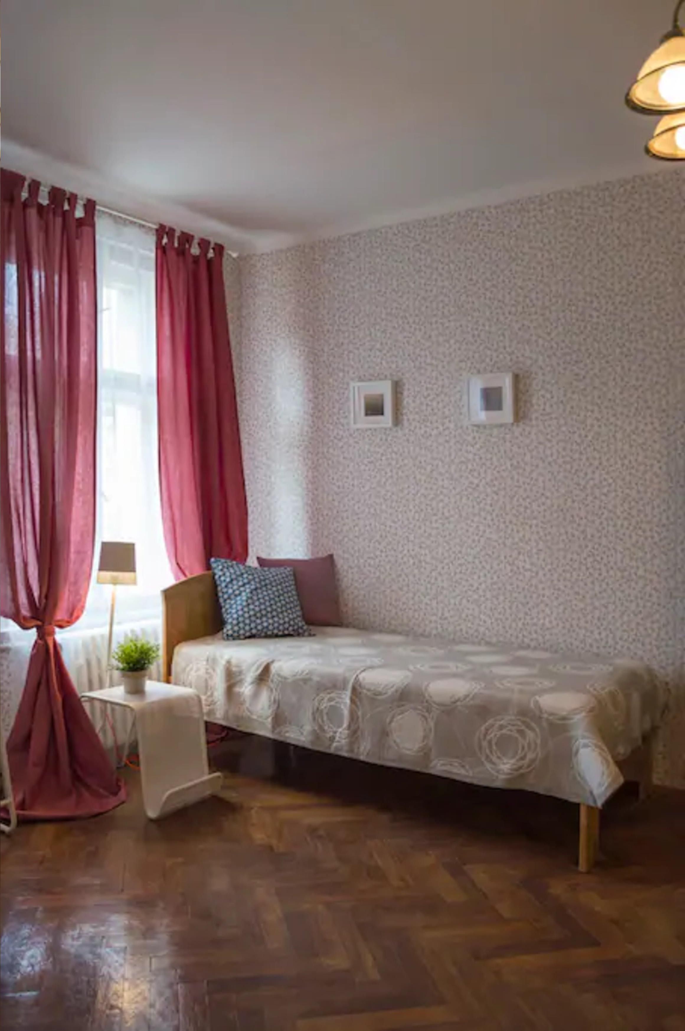Pronájem byt 2+1 - Vodičkova 699/28, Praha, 60 m² - 5