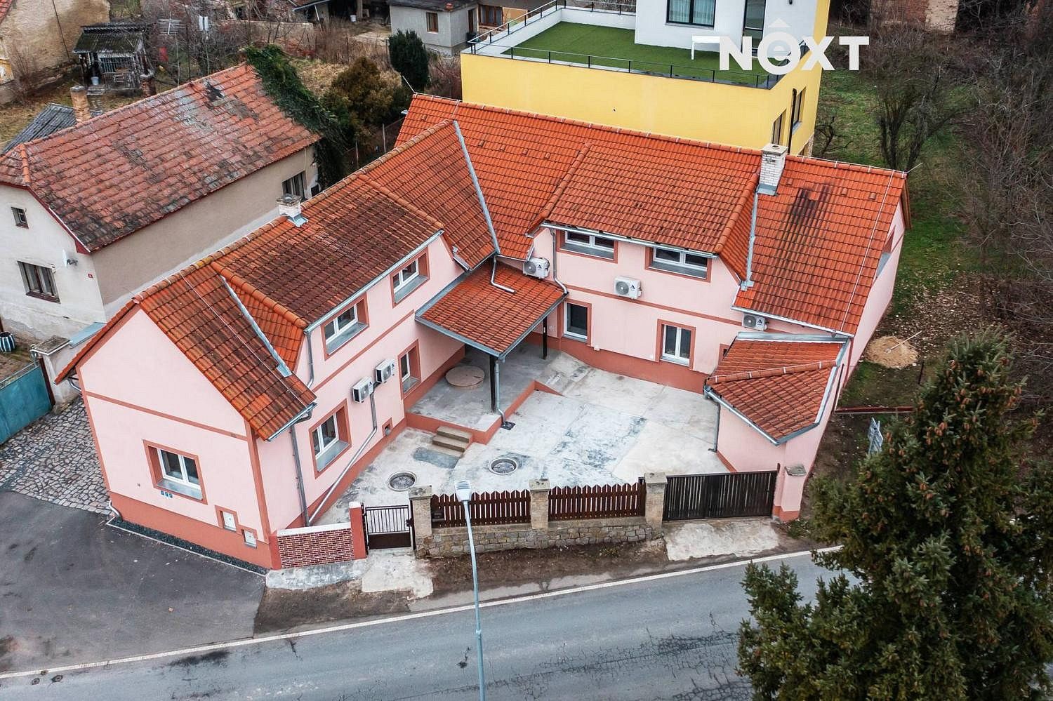 Rodinné domy, Tismice, okres Kolín, 251 m² - 2