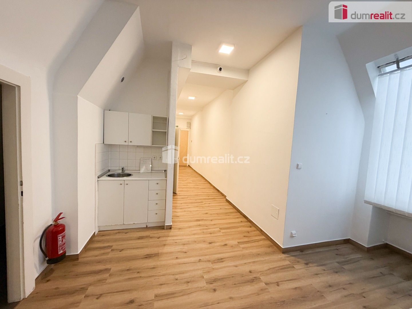 Pronájem kancelář - Vodičkova, Praha, 141 m²