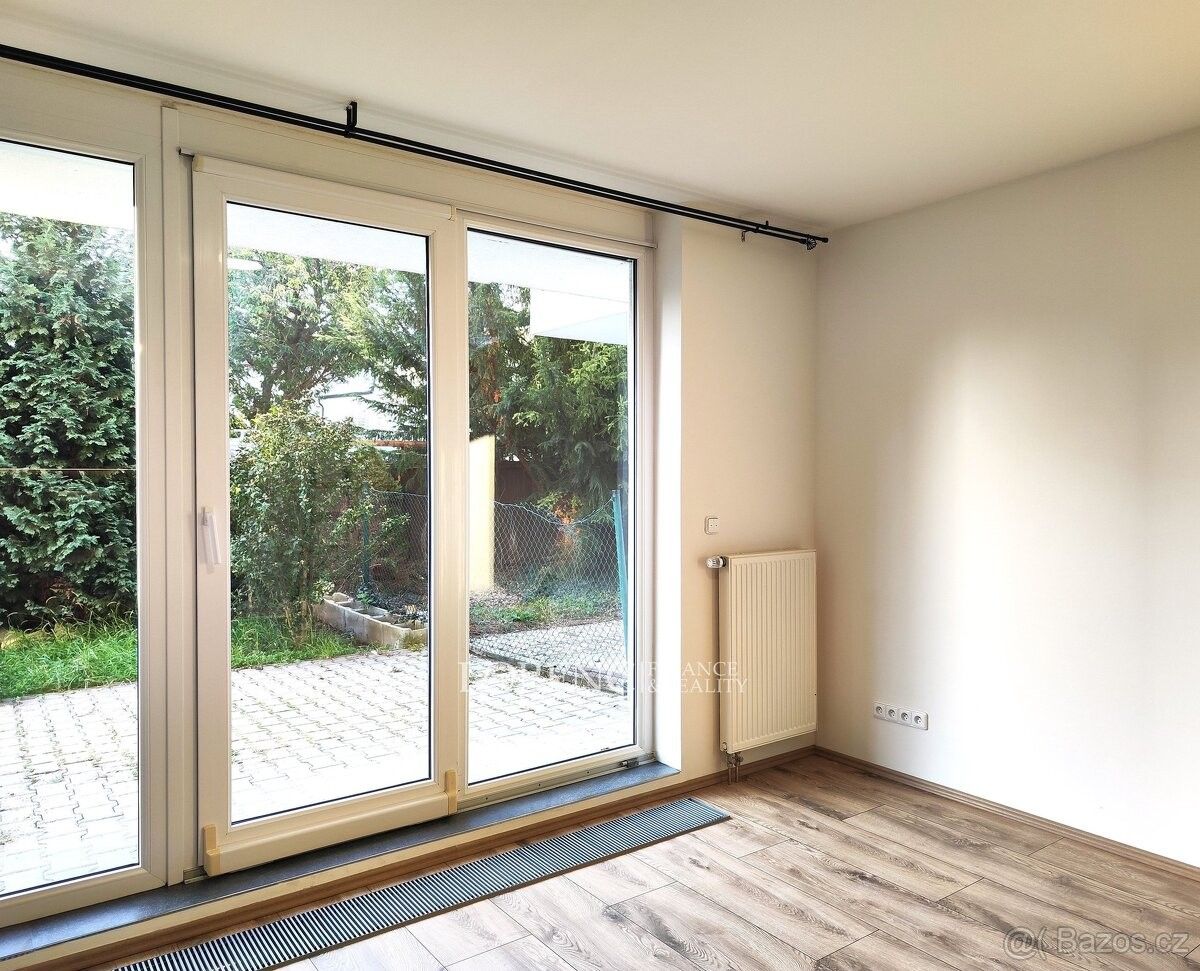 Pronájem byt - Praha, 199 00