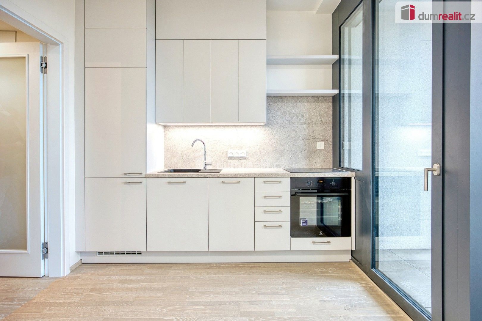 Pronájem byt 1+kk - U Lihovaru,Praha 5, 29 m²