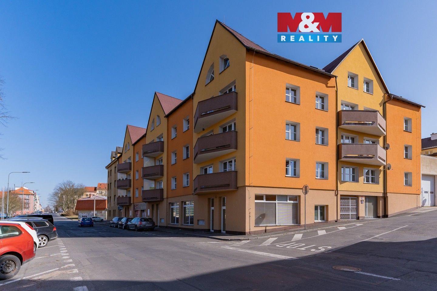 Obchodní prostory, Na Hradčanech, Cheb, 300 m²