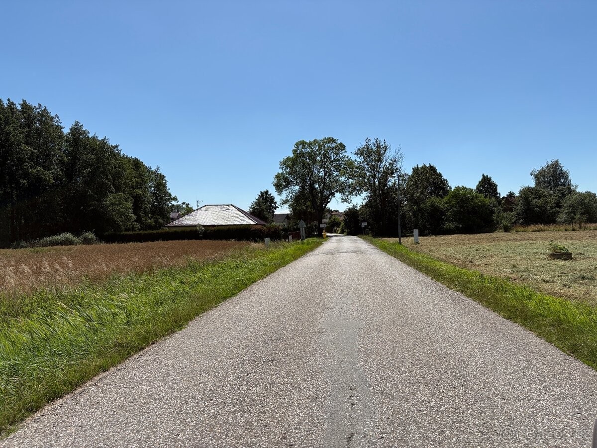 Pozemek pro bydlení · Kněžmost, 294 02 - 3