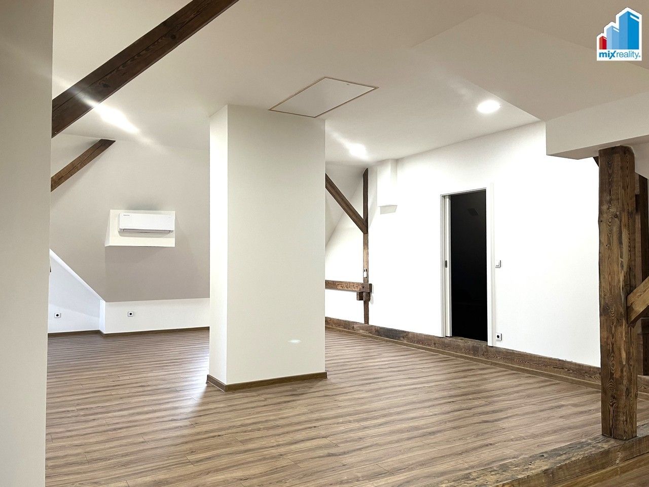 Pronájem byt 1+1 - Příkosice, 100 m²