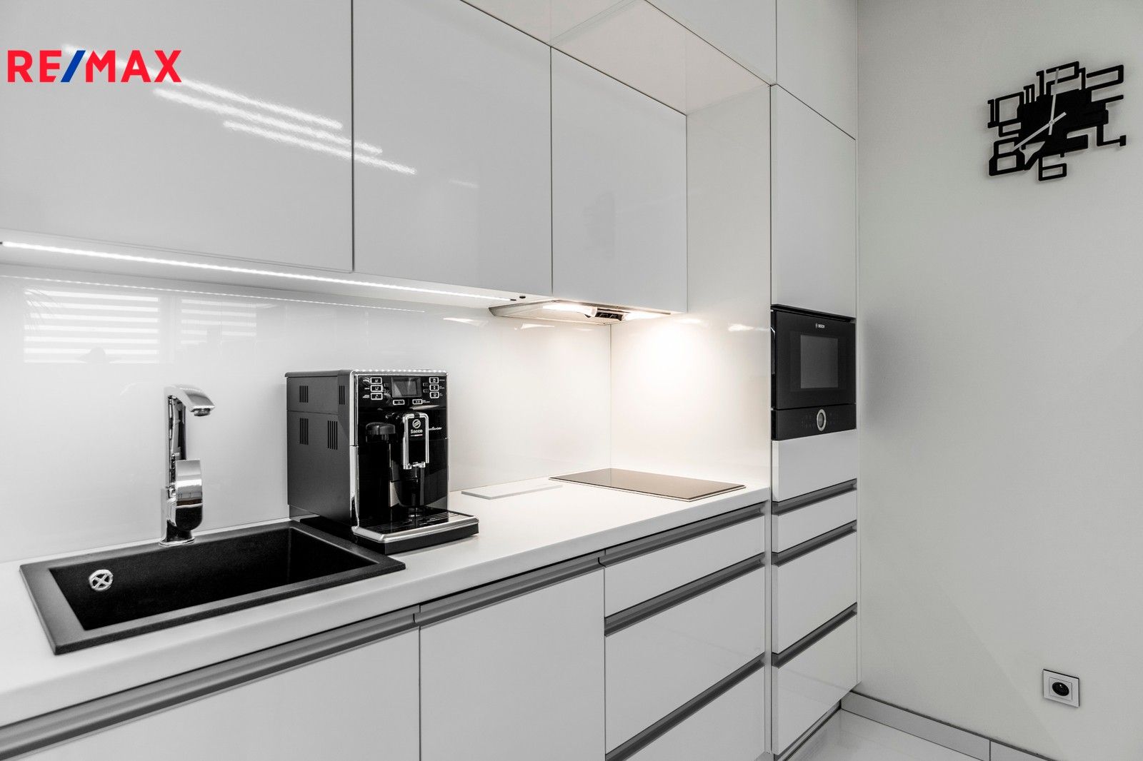 Prodej byt 1+kk - Hvozdecká, Brno, 35 m²