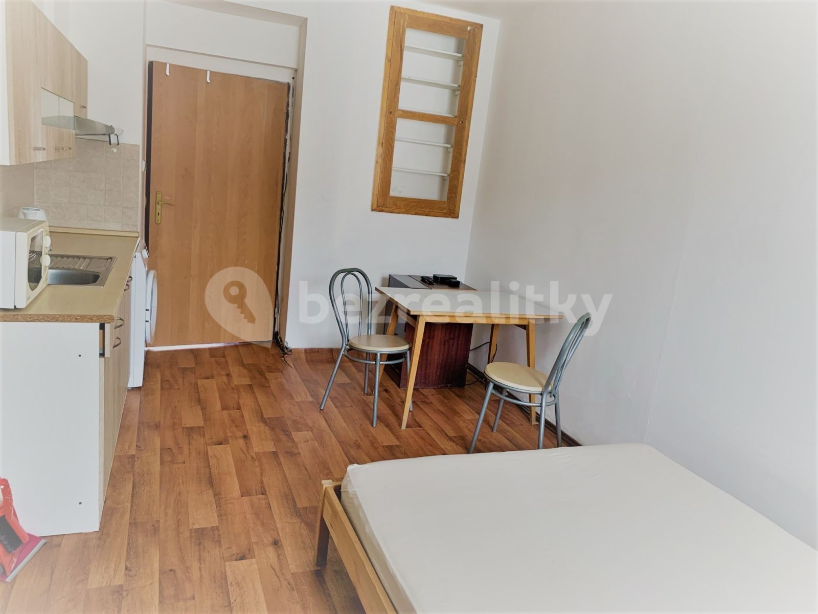 1+kk, Praha - Řeporyje, 20 m² - 2
