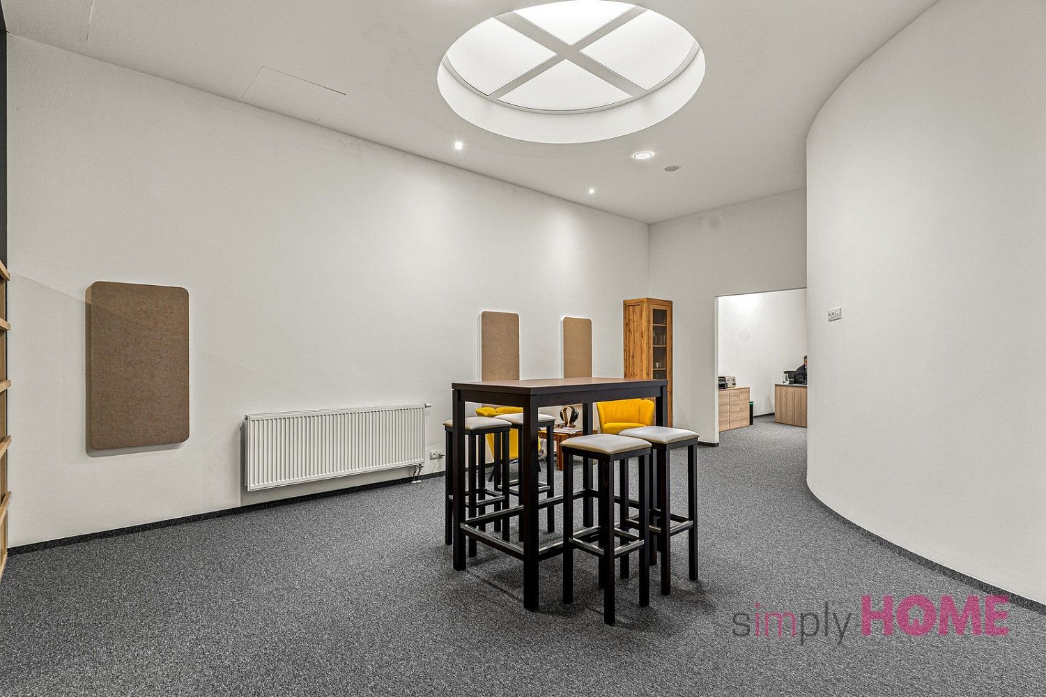 Prodej obchodní prostory - Praha - Nové Město, okres Praha 1, Hlavní město Praha, 212 m² - 2