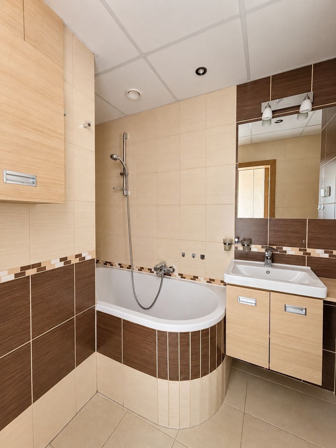 2+1, Čechova 3916, Chomutov, 51 m² - 2