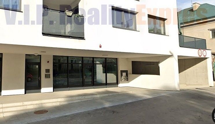 Obchodní prostory · 172 m² · Praha - Vysočany, okres Praha 9, Hlavní město Praha - 2