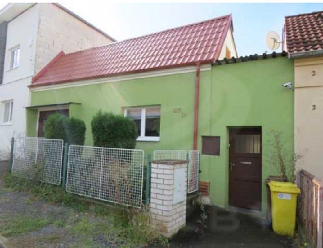 Prodej rodinný dům - Elišky Krásnohorské, Bílina, 70 m²