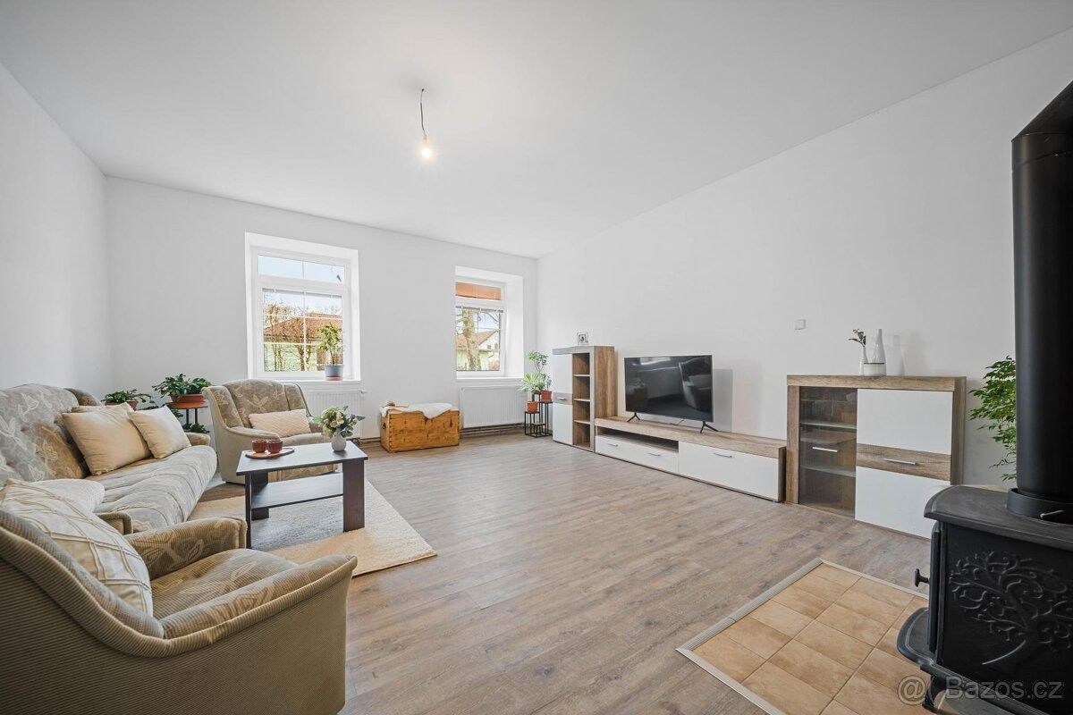 Prodej rodinný dům - Dolní Roveň, 533 71