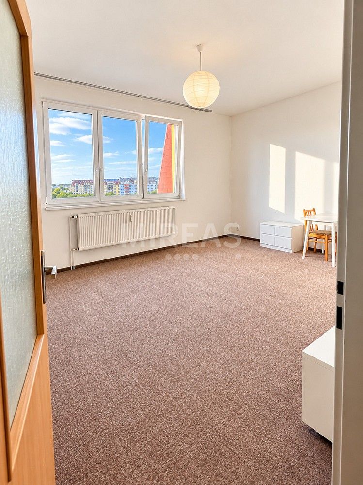 1+kk, Višňová, Milovice - Mladá, okres Nymburk, 35 m² - 2