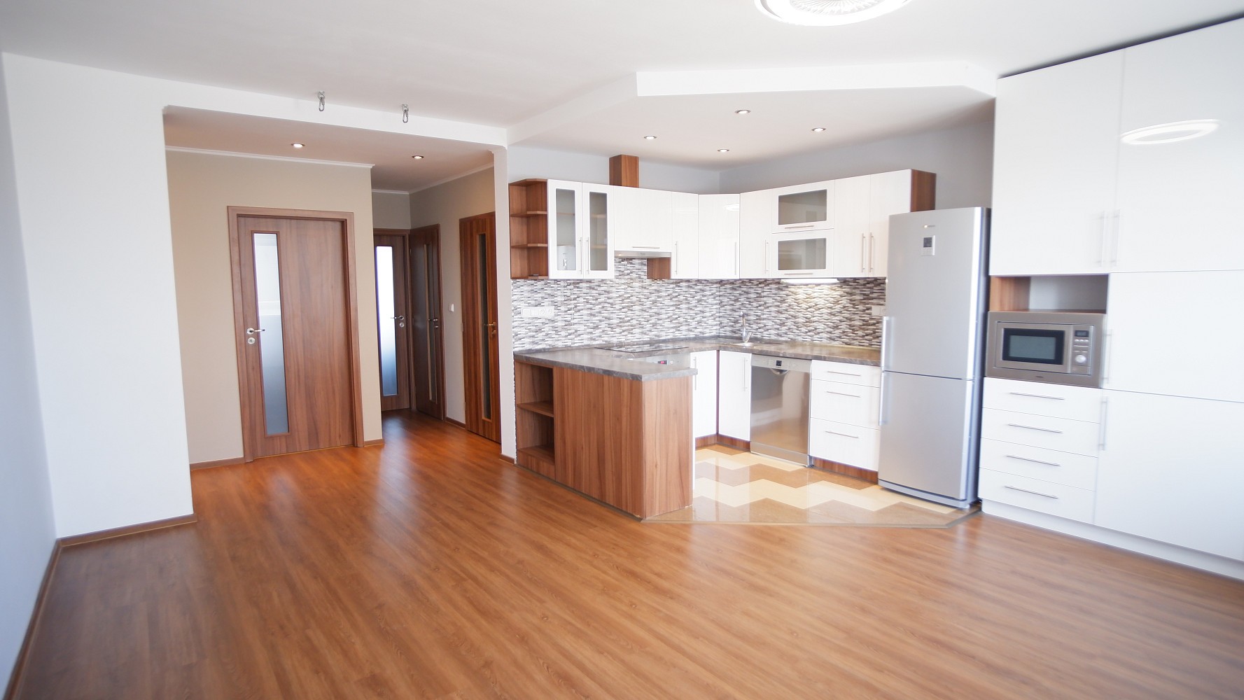Prodej byt 4+kk - Nýdecká, Praha 9 - Letňany, 68 m² - 2