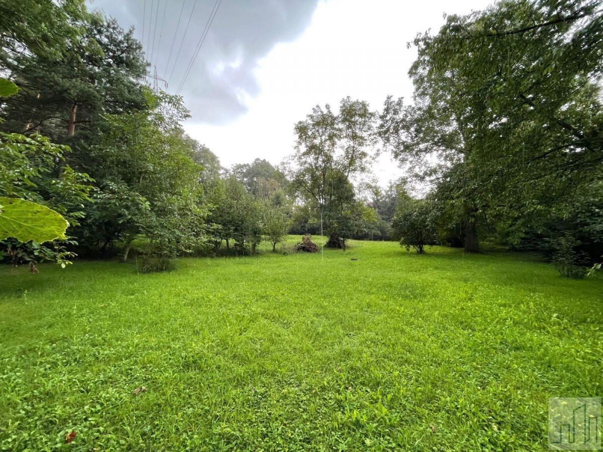 Prodej komerční pozemek - Praha 14, Praha, 2 738 m²