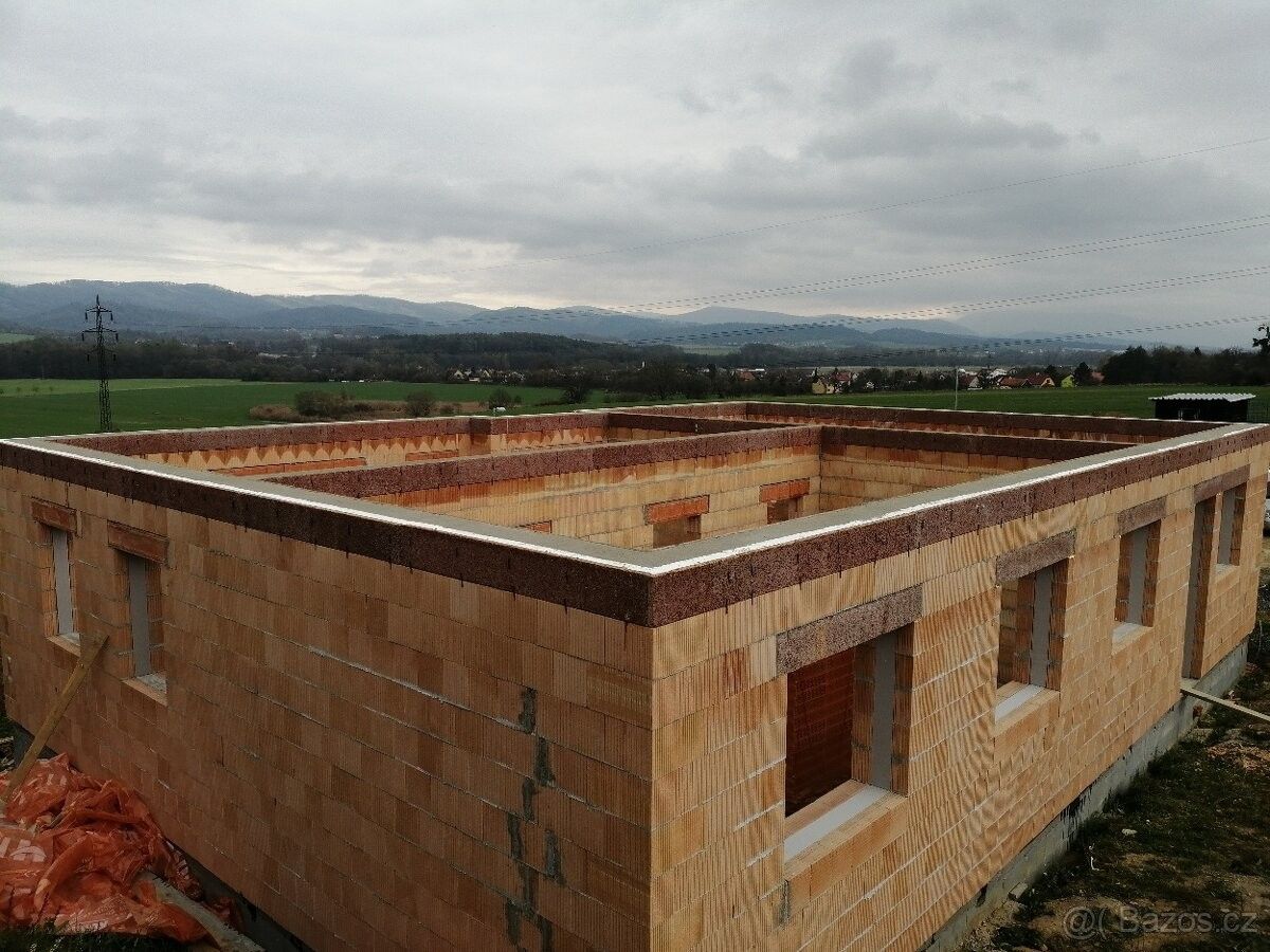 Rodinné domy, Valašské Meziříčí, 757 01