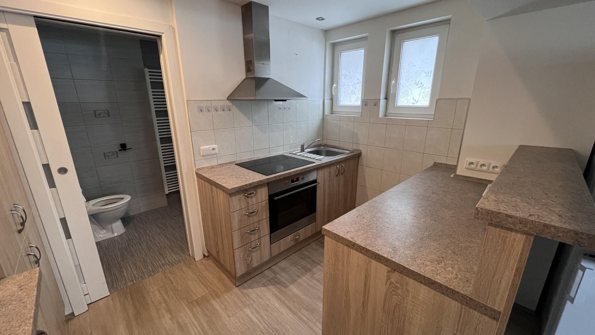 Pronájem byt 1+kk - , Mukařov, 28 m²