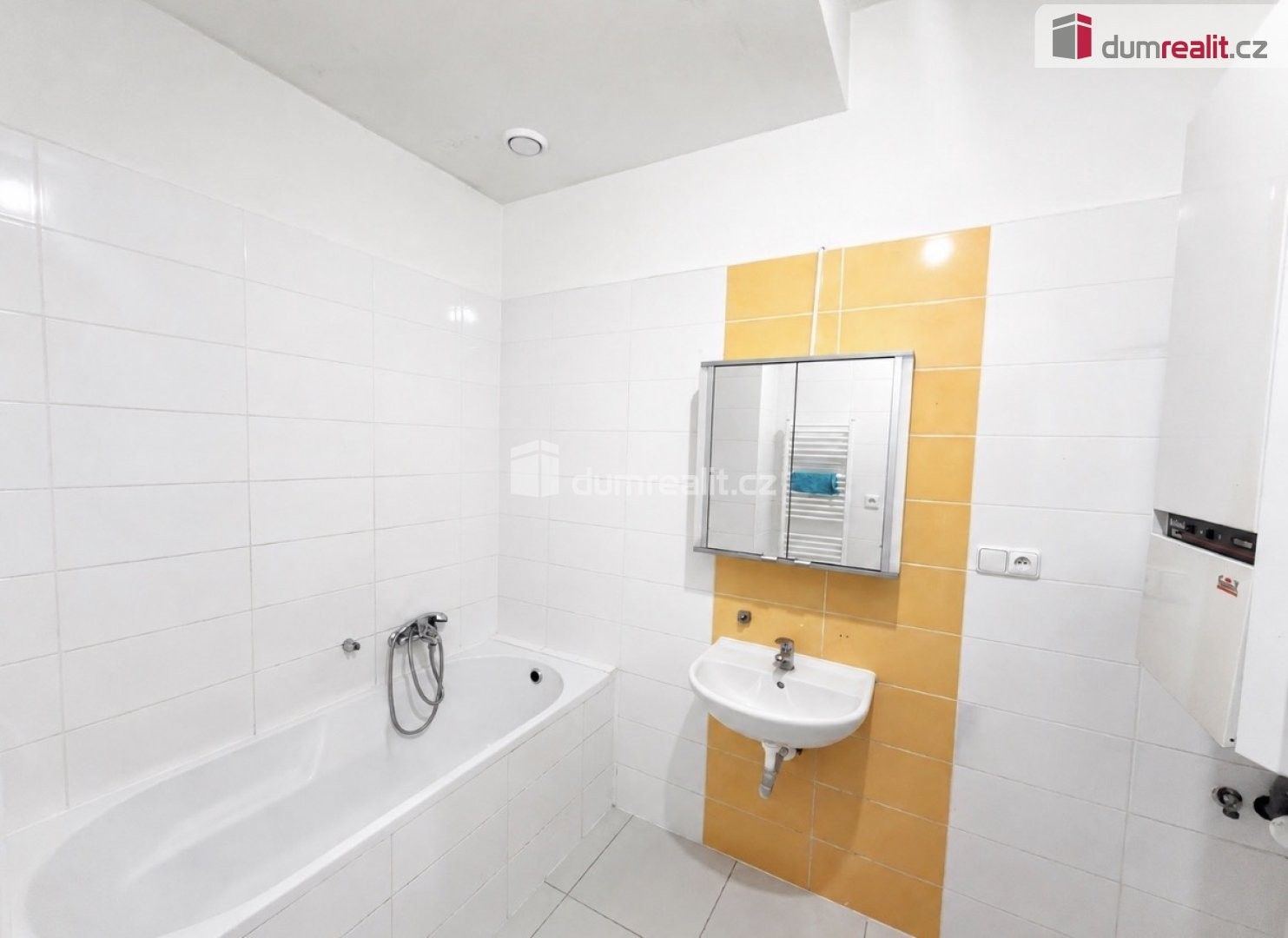 Pronájem byt 3+kk - Holubova, Chlumec, 100 m² - 5