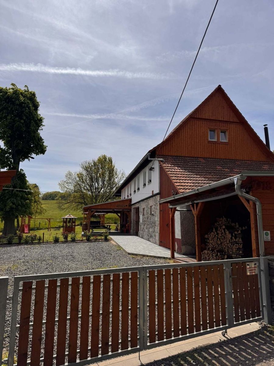 Chata · Verneřice - Příbram pod Bukovou horou, Ústecký kraj - 3