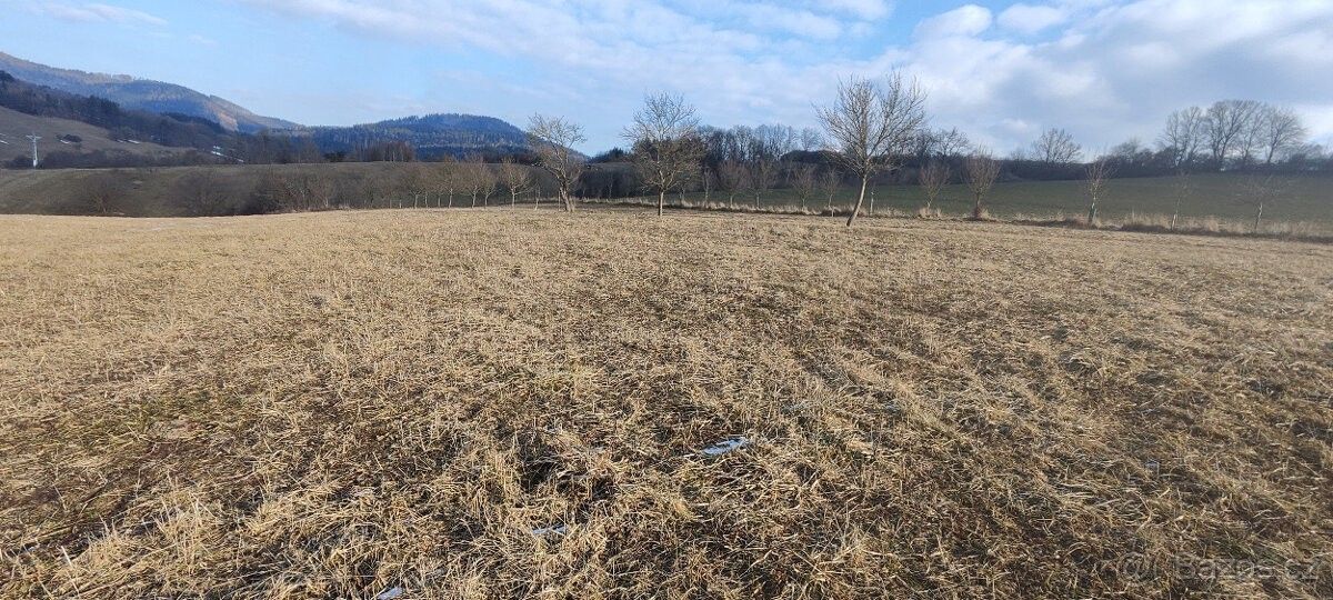 Prodej pozemek pro bydlení - Újezd u Valašských Klobouk, 763 25