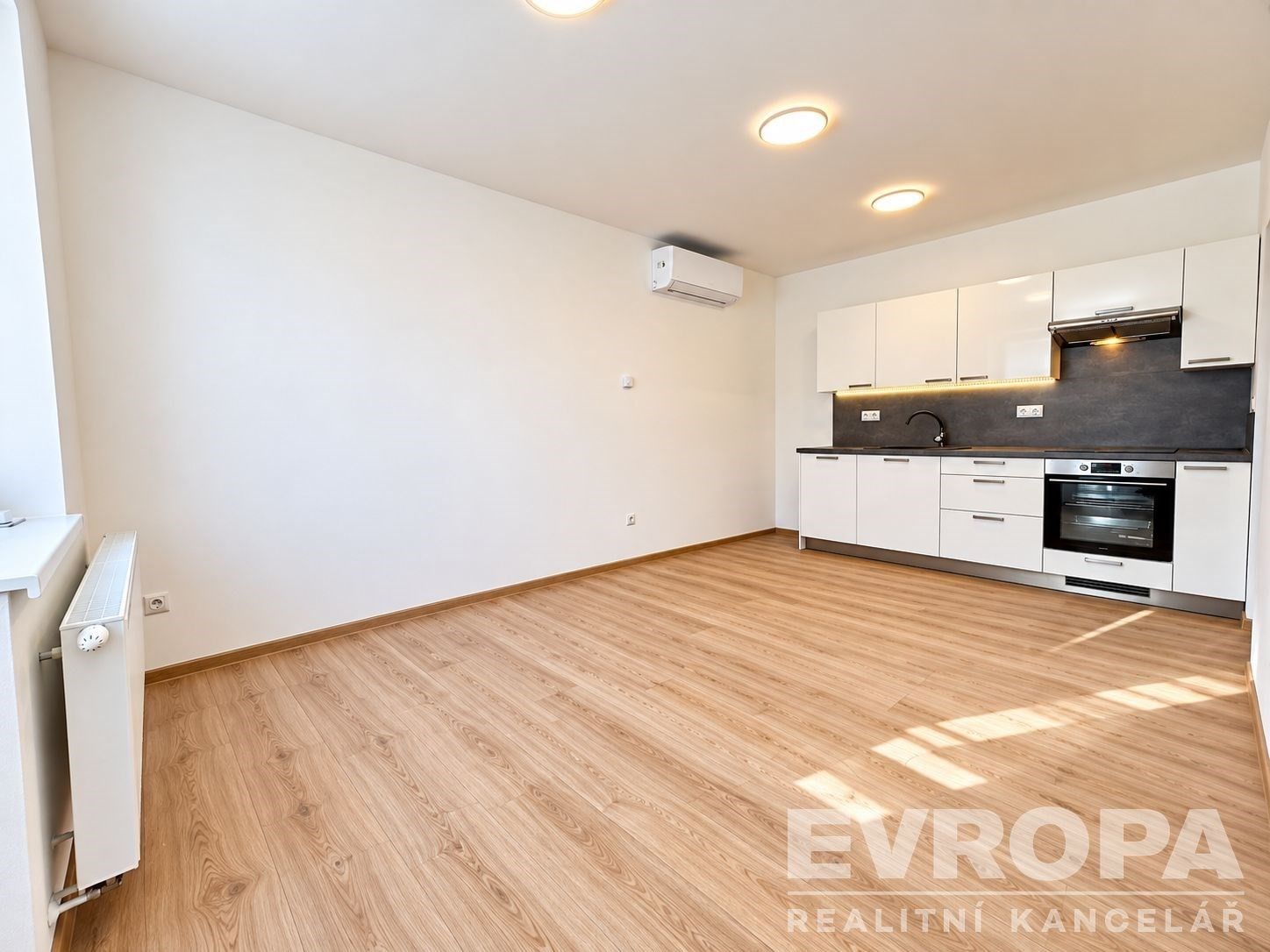 Pronájem byt 2+kk - Za Bankou, Břeclav, 43 m² - 5