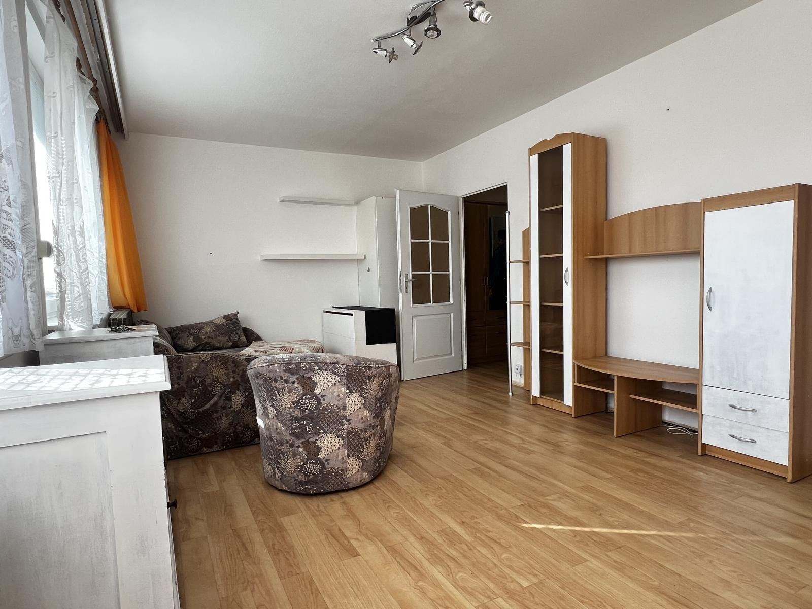 1+kk, Filipova, Praha, 27 m² - 2