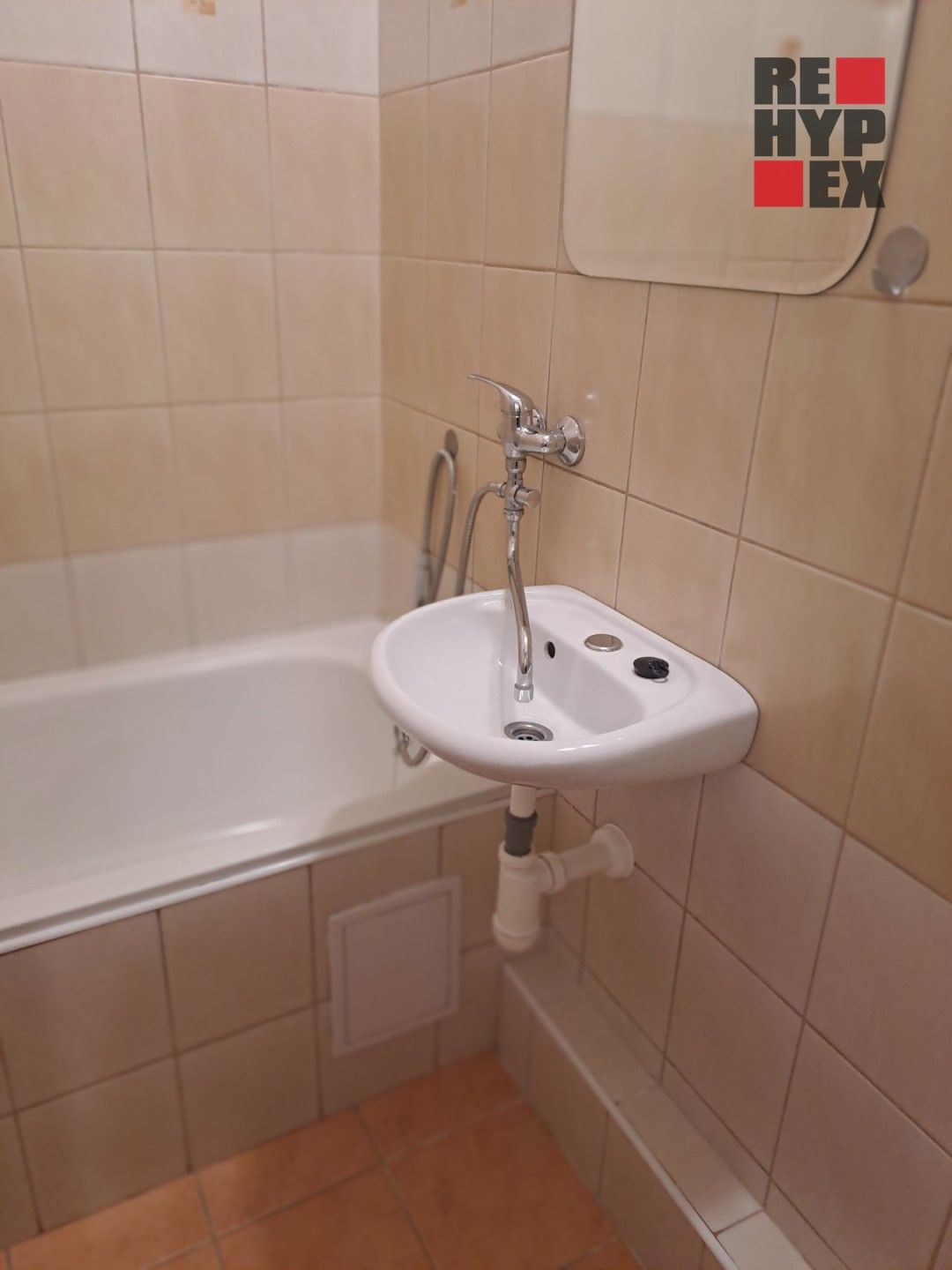 Pronájem byt 1+kk - Pod tratí, Hrádek nad Nisou, 28 m²