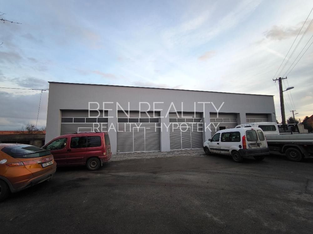 Pronájem sklad - Okrajová , Zlín, 94 m²