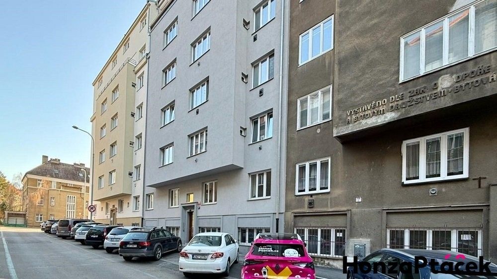 Prodej kancelář - Viklefova, Praha, 38 m²