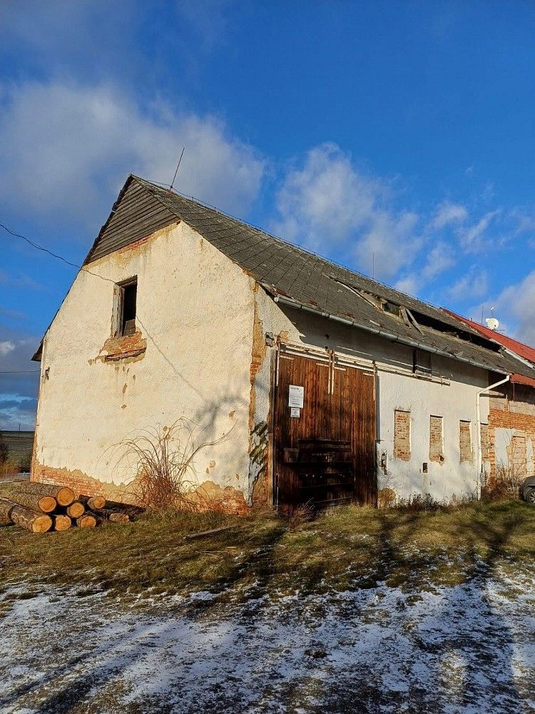 Dům · 2 520 m² · Líšťany - Hunčice, okres Plzeň-sever - 4
